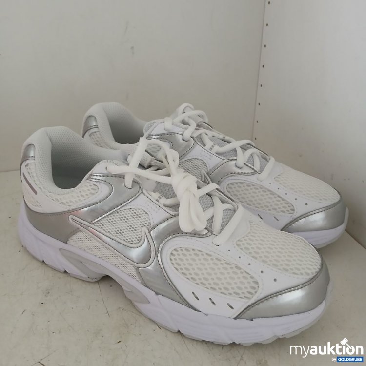 Artikel Nr. 893469 Artikel Nr. 893469: Nike V5 RNR (GS)