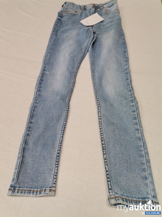 Artikel Nr. 697473: Bershka Jeans 