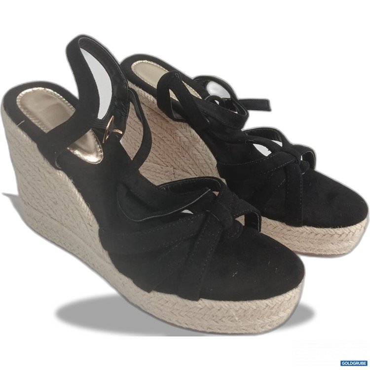 Artikel Nr. 929475 Artikel Nr. 929475: Sandalen