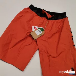 Auktion Red chilli Shorts
