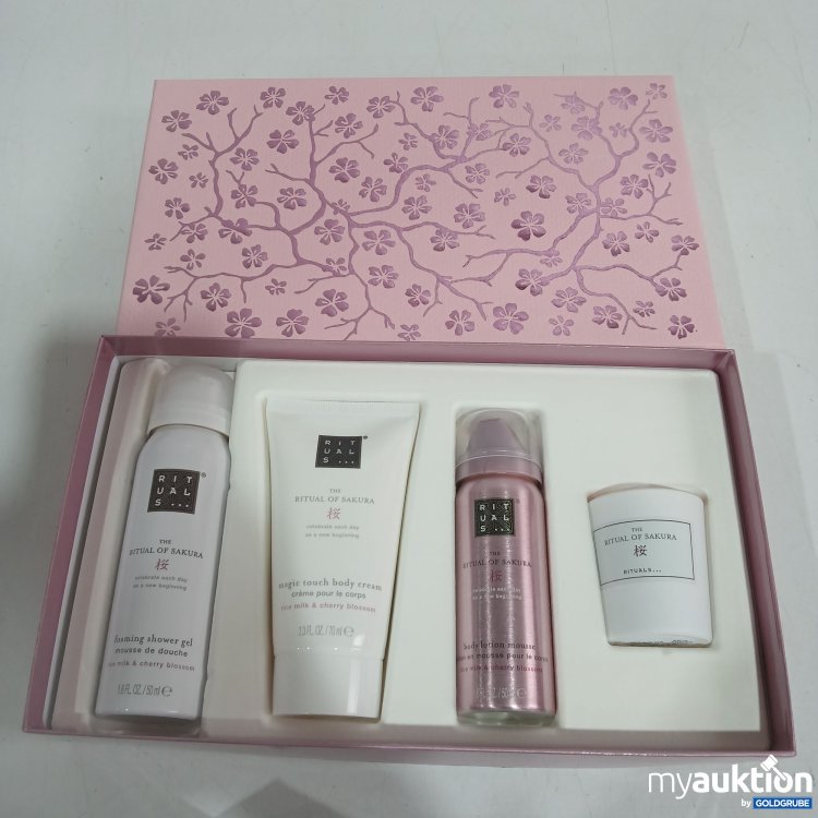 Artikel Nr. 956480: Rituals of Sakura Geschenkeset 