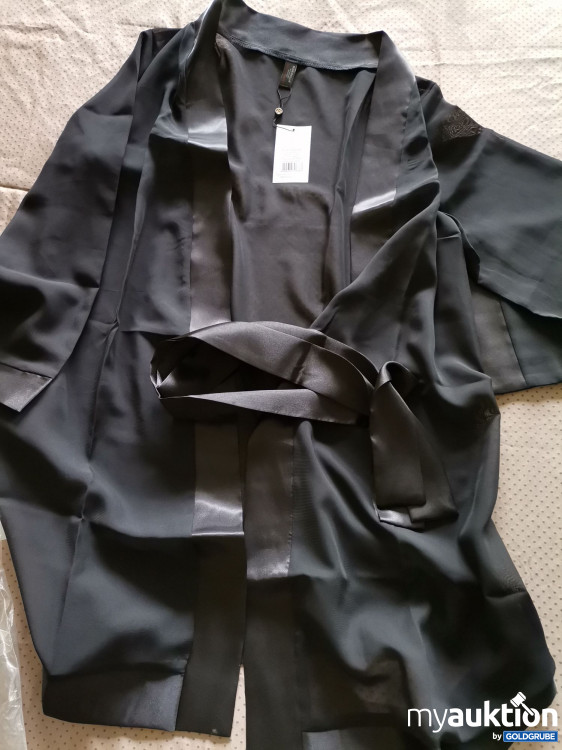 Artikel Nr. 175482 Artikel Nr. 175482: Bluebella Kimono