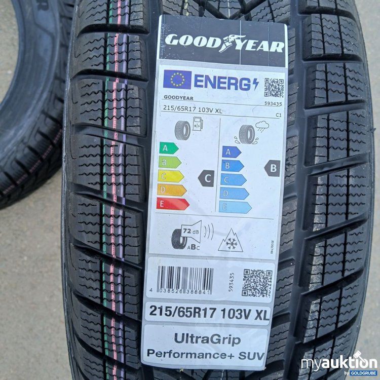 Artikel Nr. 523485: Goodyear UltraGrip Performance+ SUV 215/65 R17
