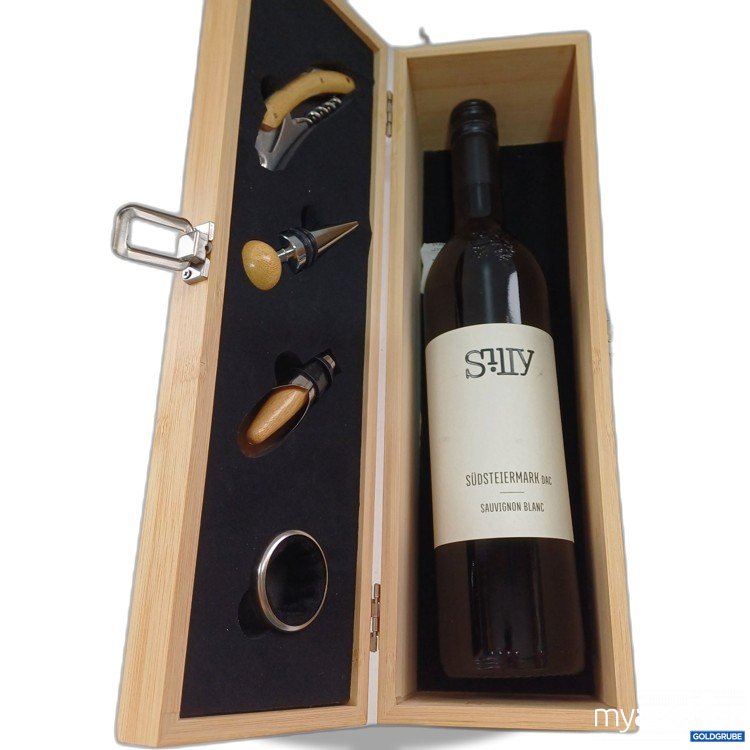 Artikel Nr. 994487 Artikel Nr. 994487: Silly Wein - Sauvignon Blanc 2024 0,75L in Holzbox mit Werkzeug