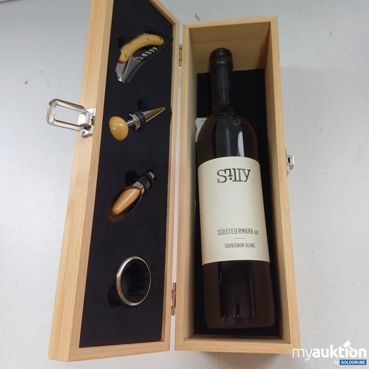Artikel Nr. 994487 Artikel Nr. 994487: Silly Wein - Sauvignon Blanc 2024 0,75L in Holzbox mit Werkzeug