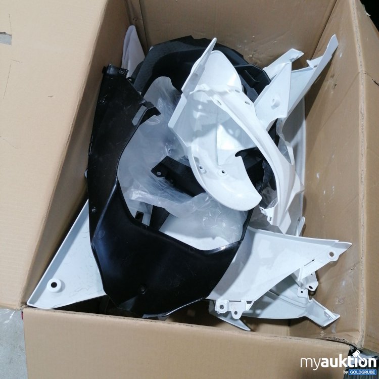 Artikel Nr. 860489: Verschiedene Frontverkleidungsteile Motorrad schwarz und weiß 