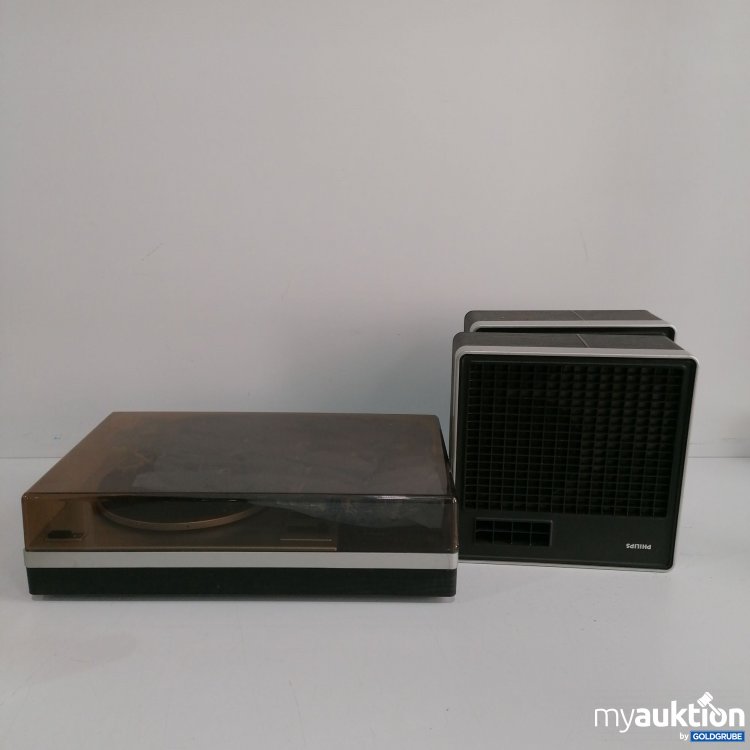 Artikel Nr. 832492 Artikel Nr. 832492: Philips Plattenspieler 22AF4471, 50 /60 Hz, mit 2Boxen