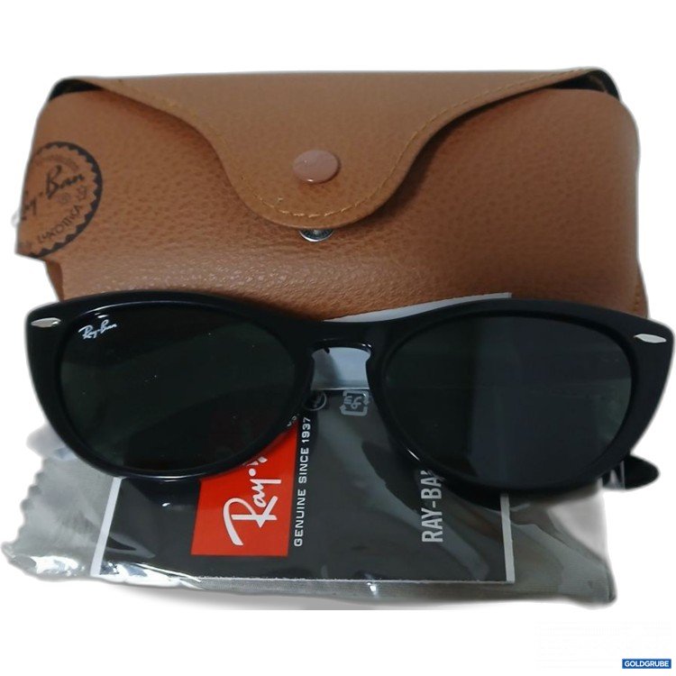 Artikel Nr. 918496: Ray-Ban Sonnenbrille RB4314N