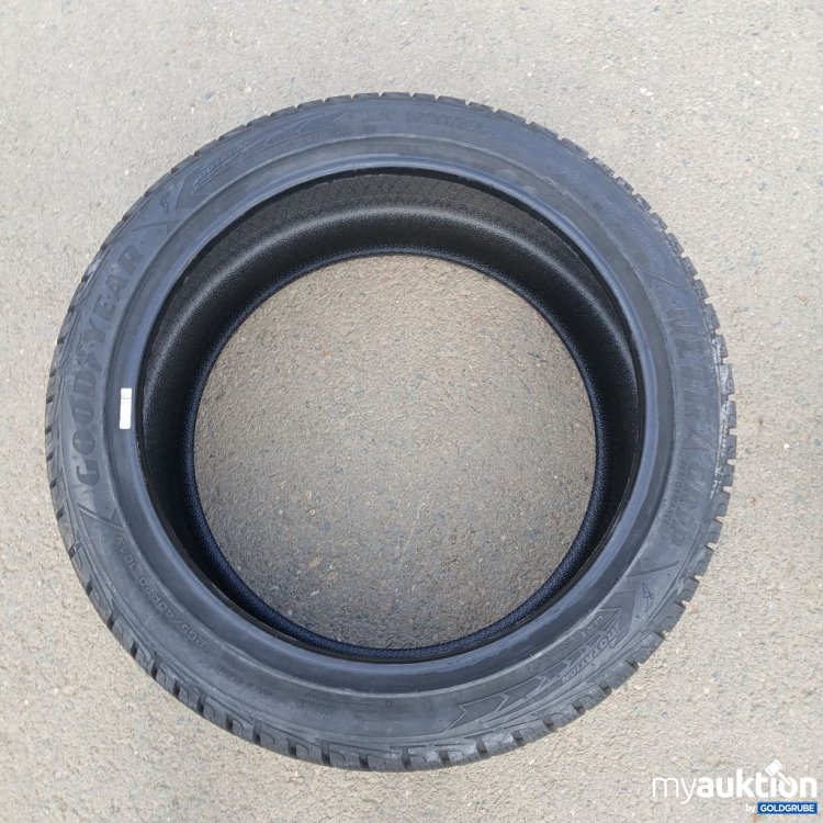 Artikel Nr. 523498: Goodyear UltraGrip Performance 265/40 R20