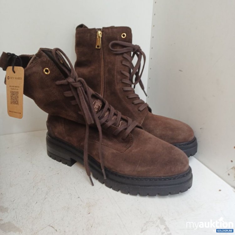 Artikel Nr. 980499 Artikel Nr. 980499: HEY MARLY Signature Boot Suede-Coffee