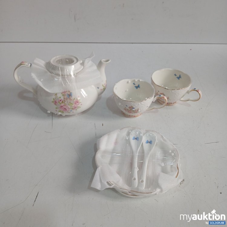 Artikel Nr. 992501: Teeservice aus Porzellan 