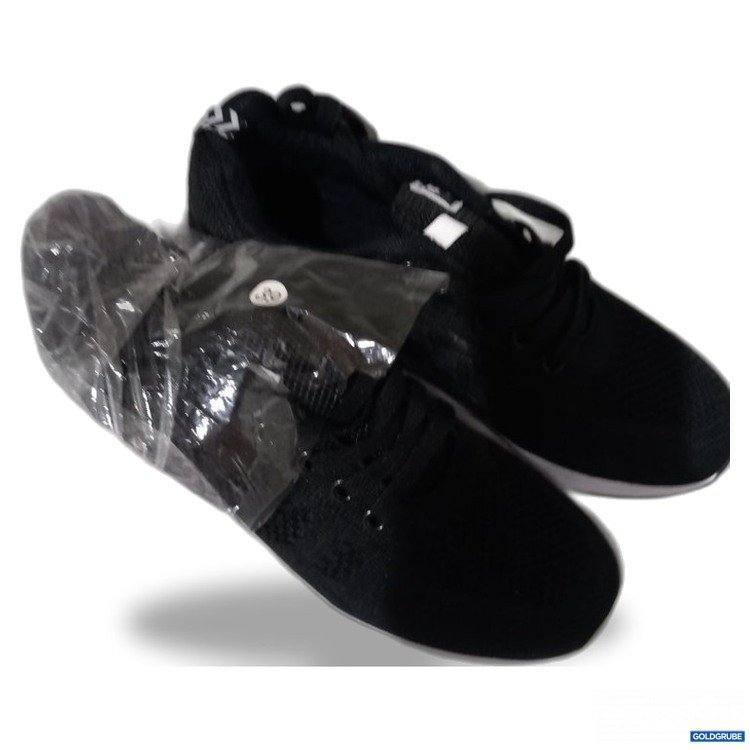 Artikel Nr. 467505 Artikel Nr. 467505: Sportschuhe