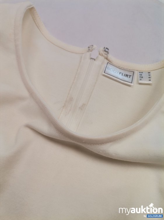 Artikel Nr. 824505: Bodyflirt Kleid verschmutzt 