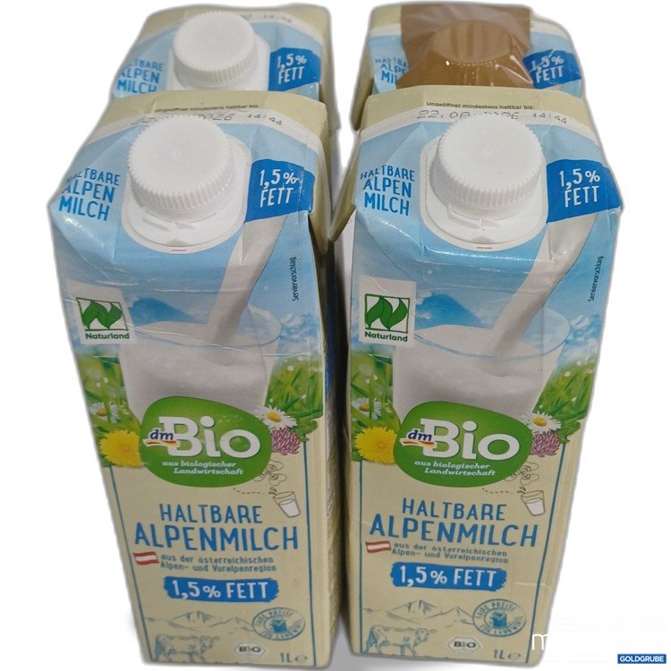 Artikel Nr. 983506: dm Bio Haltbare Alpenmilch 1,5% Fett, 4x1L