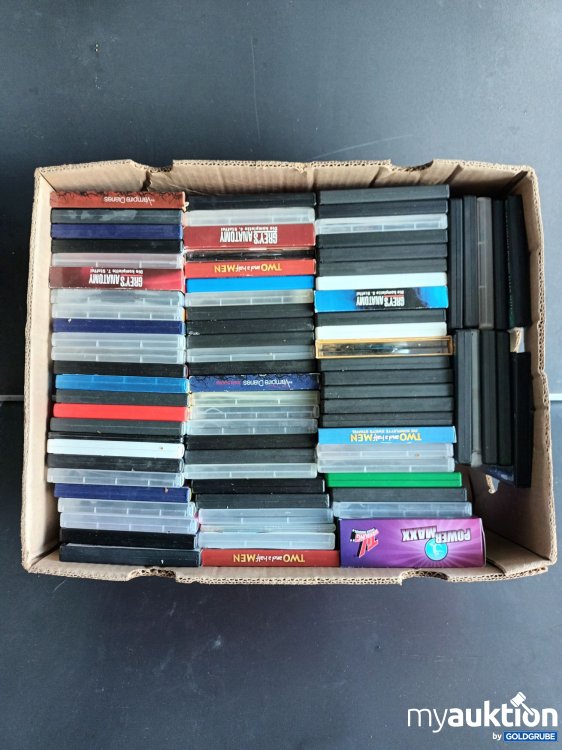Artikel Nr. 398512 Artikel Nr. 398512: Voller Bananen Karton mit Dvds