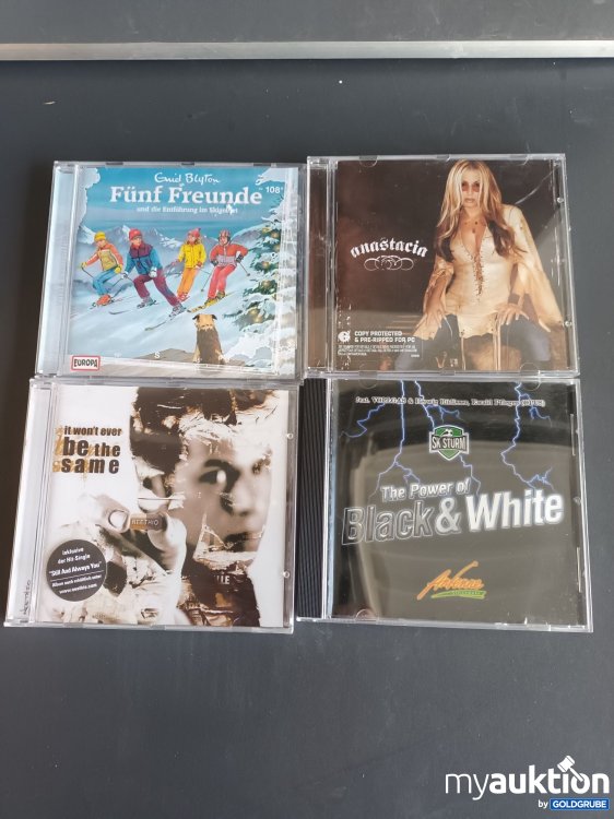 Artikel Nr. 398516 Artikel Nr. 398516: Voller Bananen Karton mit Musik CDs
