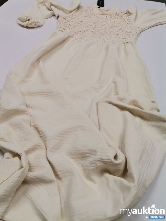 Artikel Nr. 822516: Trendyol Kleid 