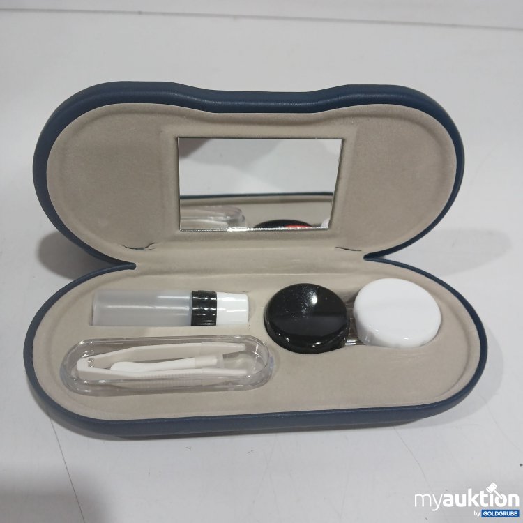 Artikel Nr. 882517 Artikel Nr. 882517: Brillenetui mit Zubehör