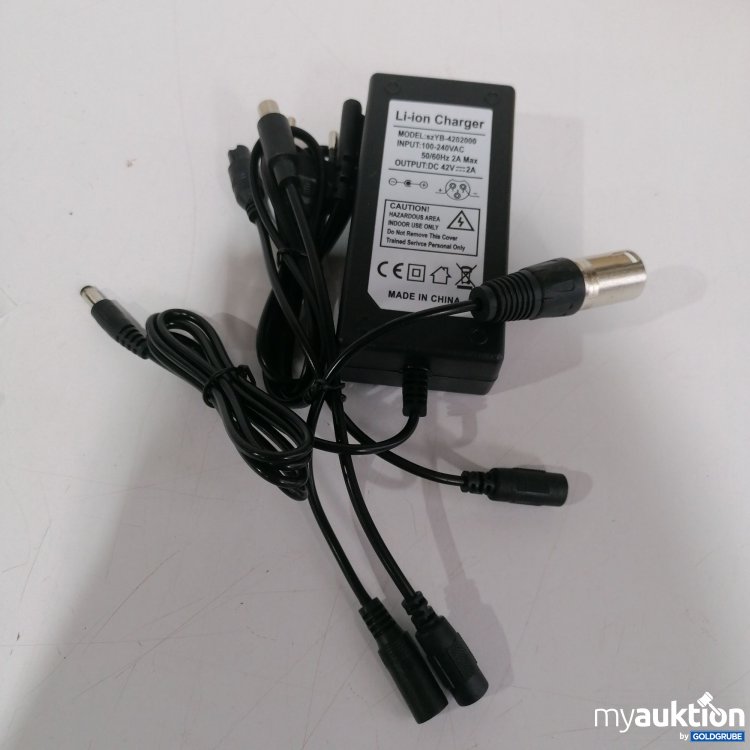 Artikel Nr. 827523 Artikel Nr. 827523: Li ion Charger Model SzYB-4202000