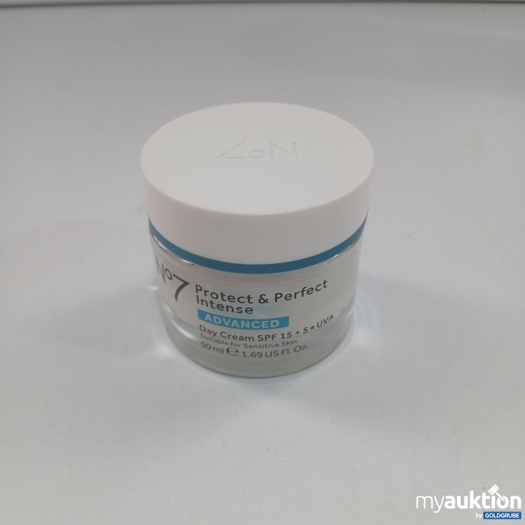 Artikel Nr. 845525 Artikel Nr. 845525: No7 Protect & Perfect Intense Advanced Day Cream SPF 15 50ml