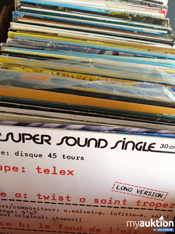 Artikel Nr. 398527 Artikel Nr. 398527: Karton mit über 100 Schallplatten