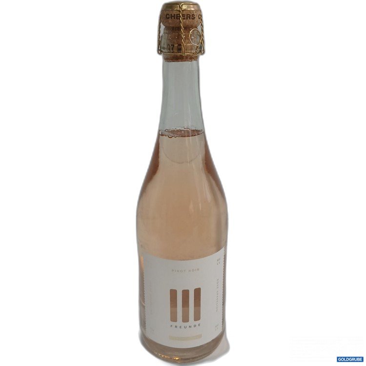 Artikel Nr. 972527 Artikel Nr. 972527: III Freunde Pinot Noir alkoholfrei 750ml