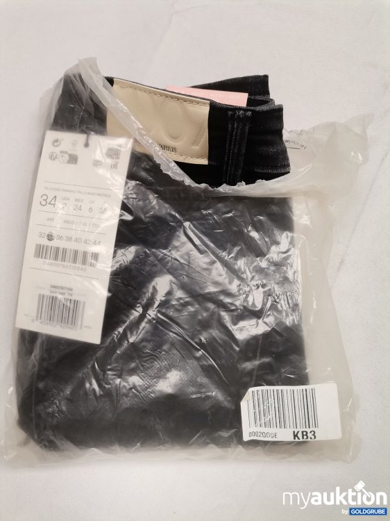 Artikel Nr. 879529 Artikel Nr. 879529: Stradivarius skinny regular waist Jean's