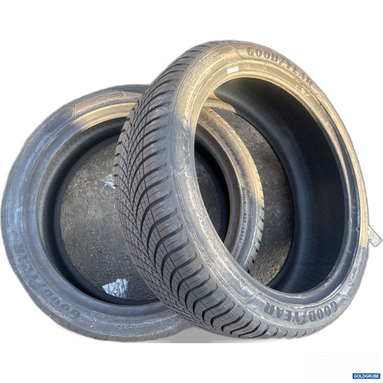 Artikel Nr. 442530: Goodyear Vectra 235/45 R21 Sommerreifen