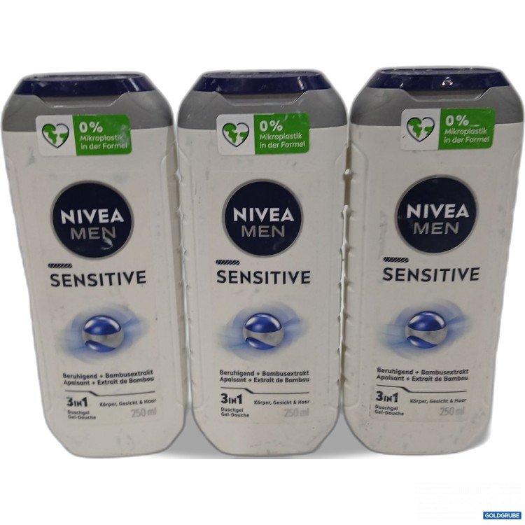 Artikel Nr. 883539: Nivea Men Sensitive 3in1 Duschgel 3x250ml