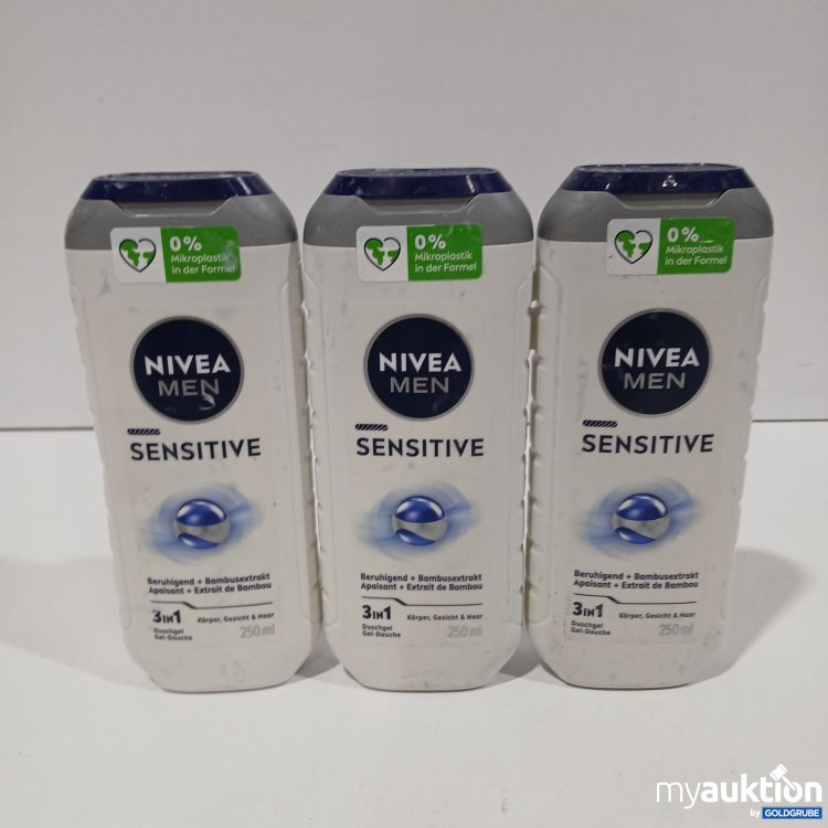 Artikel Nr. 883539: Nivea Men Sensitive 3in1 Duschgel 3x250ml