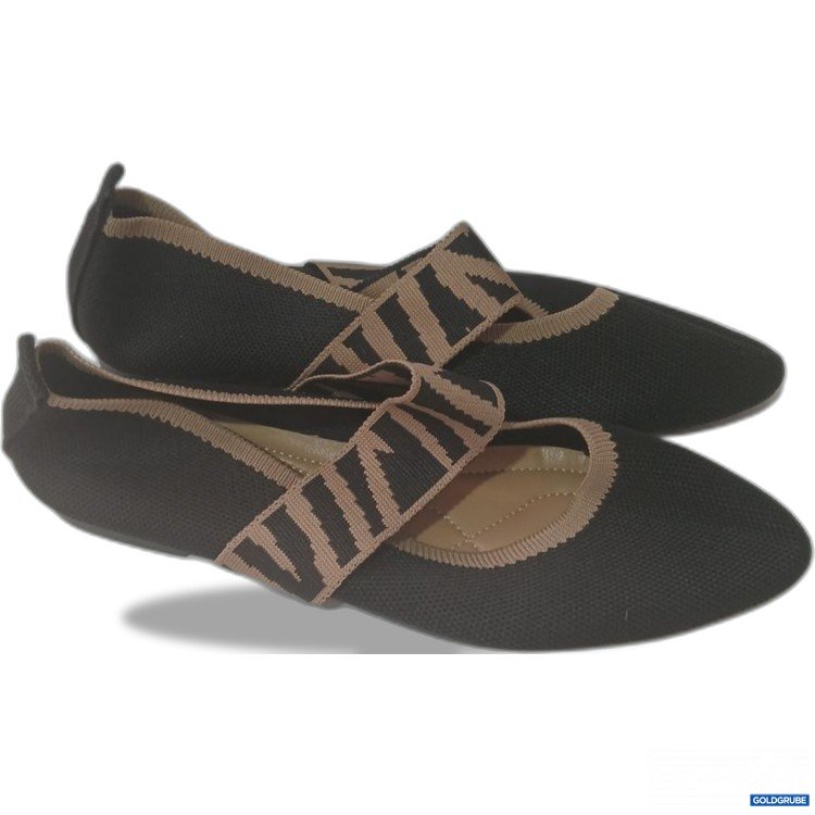 Artikel Nr. 939539 Artikel Nr. 939539: Schwarze Ballerinas mit elastischem Riemen in Beige. Größe 41