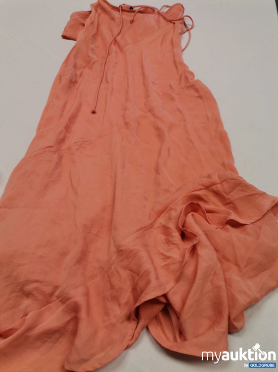 Artikel Nr. 823541 Artikel Nr. 823541: Asos Kleid