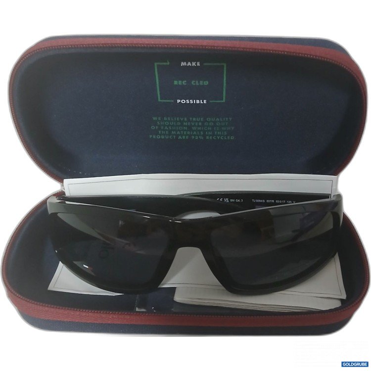 Artikel Nr. 917546 Artikel Nr. 917546: Tommy Jeans Sonnenbrille
