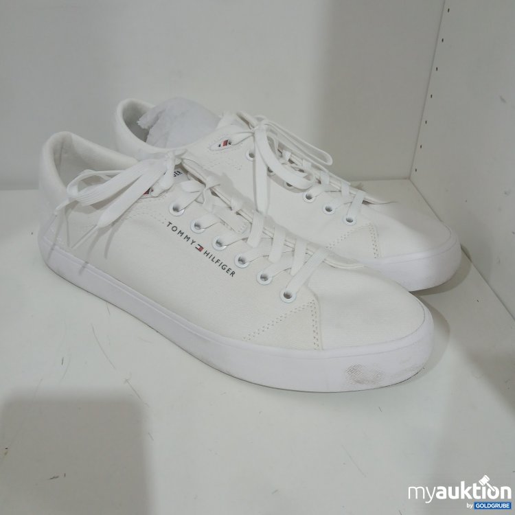 Artikel Nr. 462547 Artikel Nr. 462547: Tommy Hilfiger Sneaker Größe 45 verschmutzt