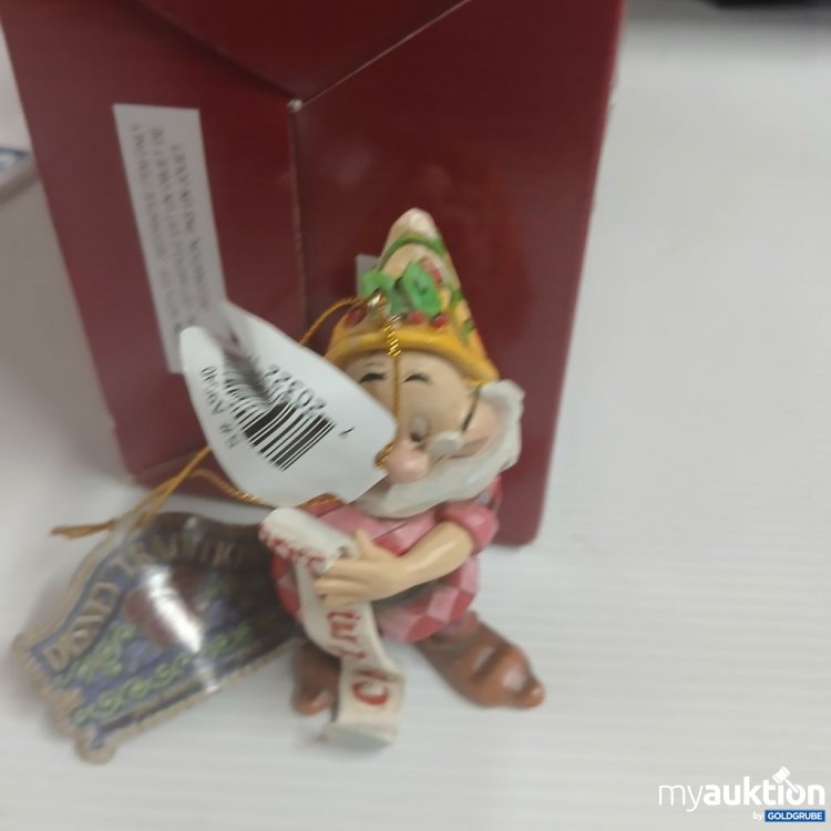 Artikel Nr. 922548 Artikel Nr. 922548: Disney Doc Ornament Zwerg mit Geschenk