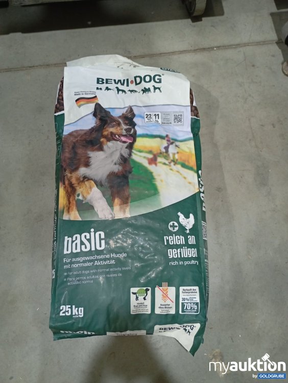 Artikel Nr. 467550 Artikel Nr. 467550: BEWI DOG Hundefutter basic 25 kg
Reich an Geflügel ,für ausgewachsene Hunde mit normaler Aktivität.
