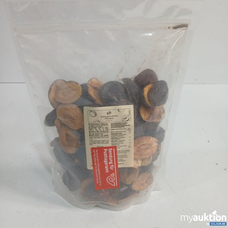 Artikel Nr. 930557 Artikel Nr. 930557: KoRo gefriergetrocknete Pflaumen in Hälften 350g