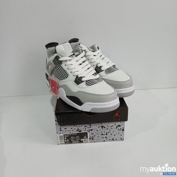 Artikel Nr. 428559 Artikel Nr. 428559: Air Jordan 4 Retro grey/white