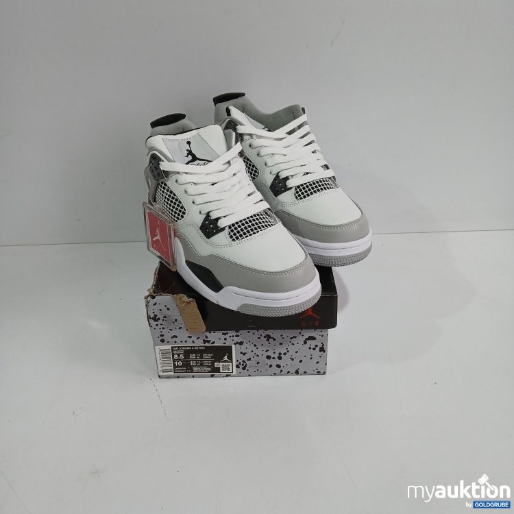 Artikel Nr. 428561 Artikel Nr. 428561: Air Jordan 4 Retro grey/white