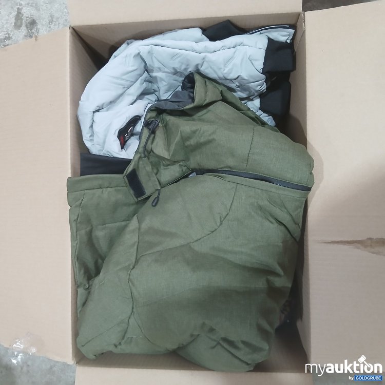 Artikel Nr. 887561 Artikel Nr. 887561: Diverse Bekleidung