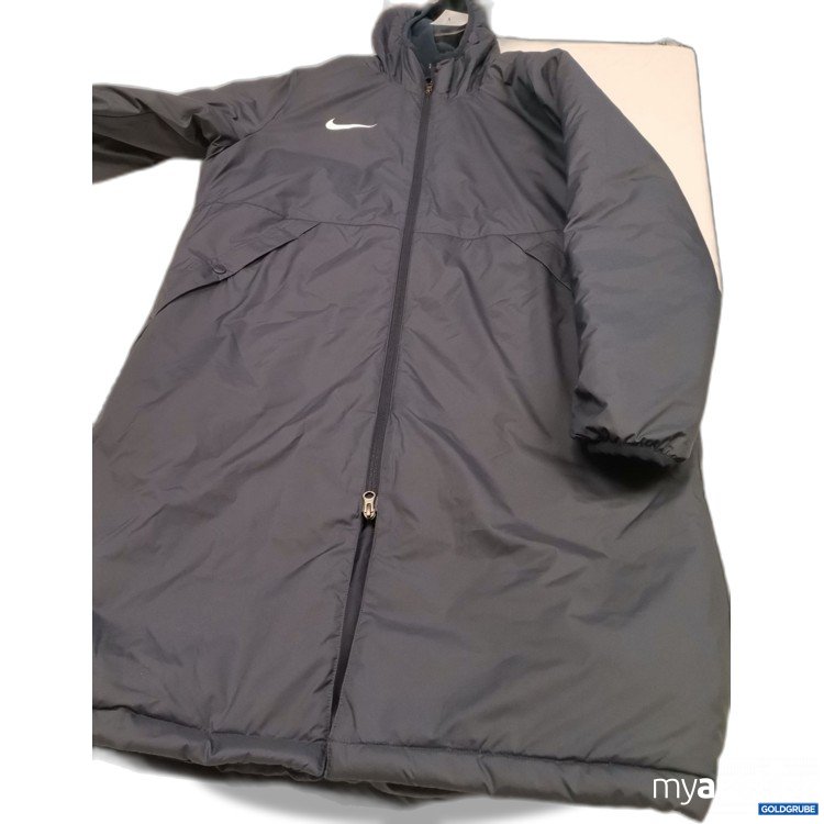 Artikel Nr. 837565: Nike Mantel