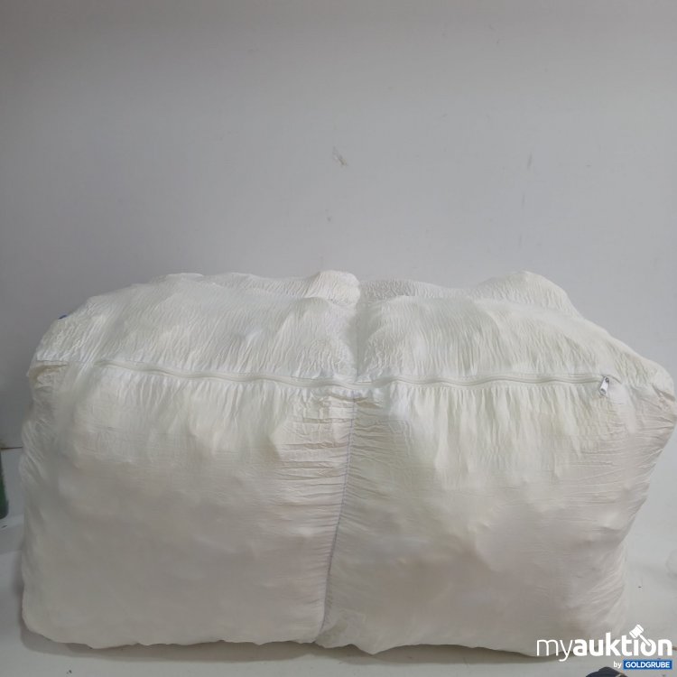 Artikel Nr. 445567: Diverse Füllung eventuell für Hocker/Sitzsack ca. 70x60cm Höhe ca.40cm 