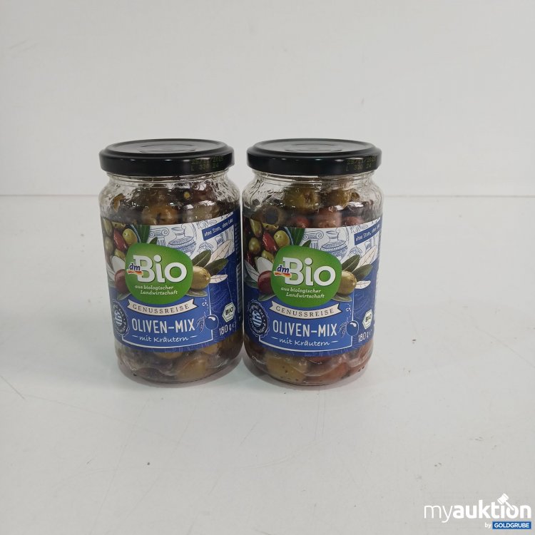 Artikel Nr. 807568 Artikel Nr. 807568: DM Bio Oliven Mix mit Kräutern je 180g