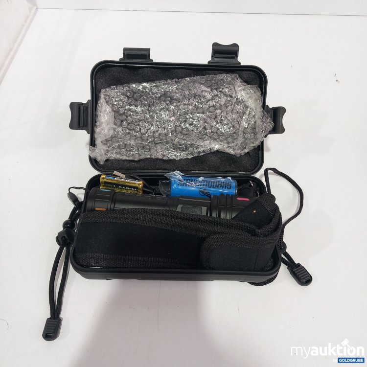 Artikel Nr. 821569 Artikel Nr. 821569: Shadowhawk Tactical Flashlight
