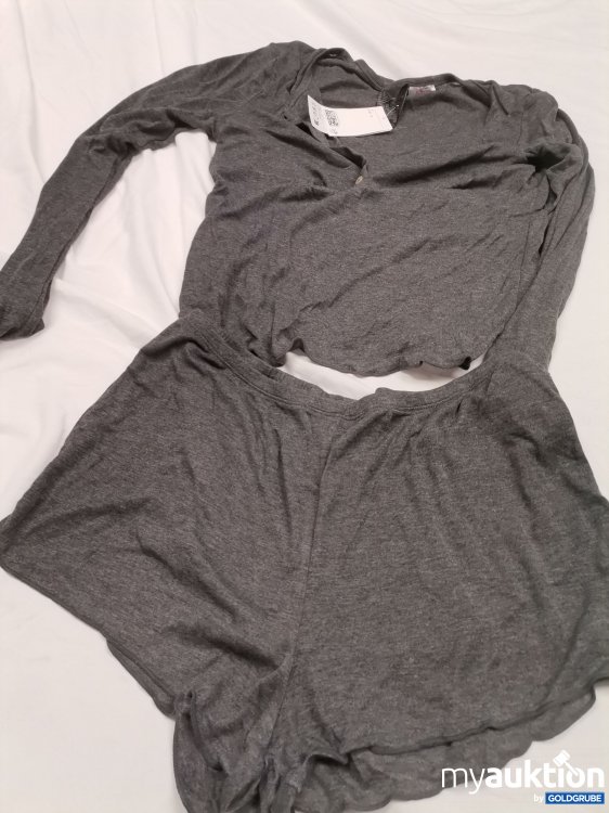 Artikel Nr. 435570 Artikel Nr. 435570: H&M Pyjama Short