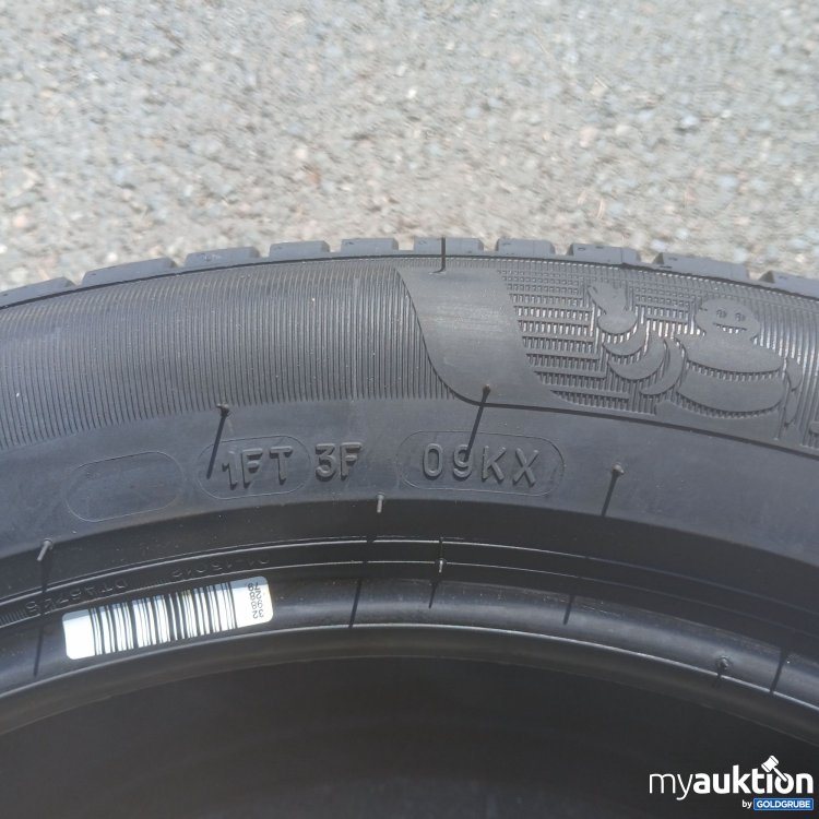 Artikel Nr. 440570 Artikel Nr. 440570: Michelin 215/55R17 Reifen