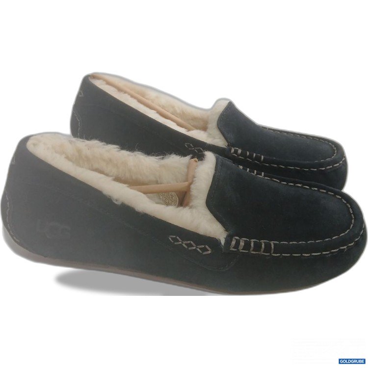 Artikel Nr. 992570 Artikel Nr. 992570: UGG W Ansley