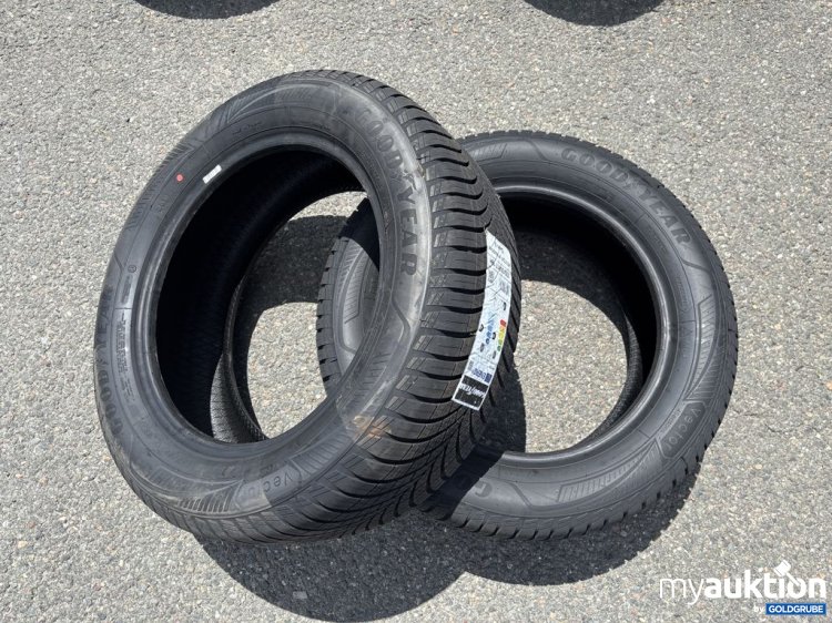 Artikel Nr. 444574 Artikel Nr. 444574: Goodyear Vector 4Seasons Gen-3 235/55 R17