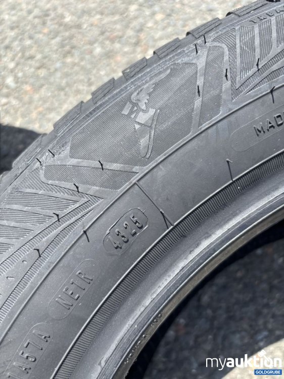 Artikel Nr. 444574 Artikel Nr. 444574: Goodyear Vector 4Seasons Gen-3 235/55 R17