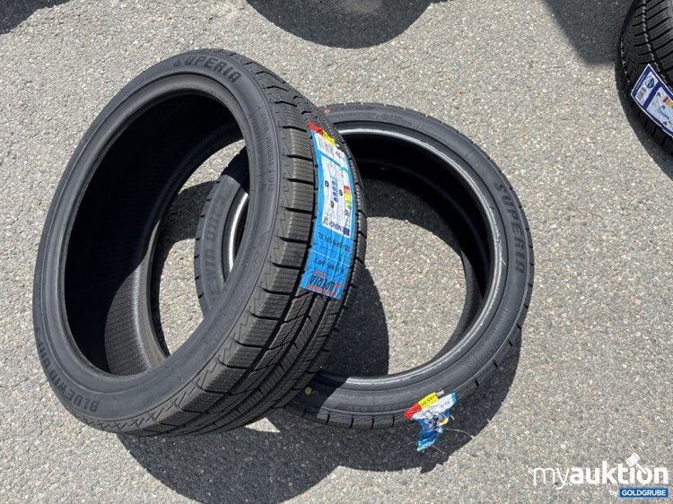Artikel Nr. 444575 Artikel Nr. 444575: Superia Bluewin UHP3 225/40 R19 93V XL